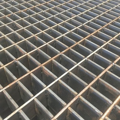 爬架網(wǎng) 構(gòu)筑安全與美觀并存的現(xiàn)代建筑防護(hù)屏障